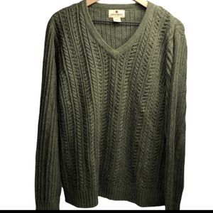 Woolrich cable knit V neck olive sweater- M